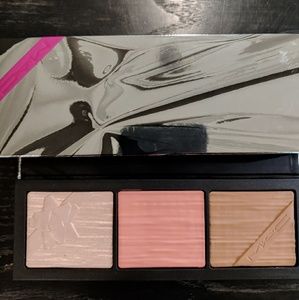 MAC Face Compact: Fair